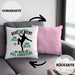 Fussballer Kissen mit Füllung 40x40 Geschenk Fussballspieler Geschenkidee Es Geht Nicht Um Leben Oder Tod (Grau) Rosa Trendation