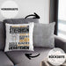 Stiefcousin Geschenk Kaffee-Kissen mit Füllung 40x40 Geschenkidee für Stiefcousin Ich Bin Stiefcousin Ich Kann Es Dir Erklären Jedoch Nicht Für Dich Verstehen Spruch Lustig (Grau) Grau Trendation