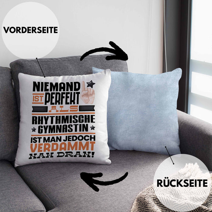 Rhythmische Gymnastin Geschenk Kissen mit Füllung 40x40 Lustige Geschenkidee für Rhythmische Gymnastin Geburtstag Niemand Ist Perfekt Aber Als Rhythmische Gymnastin Ist Man Nah Dran (Grau) Blau Trendation