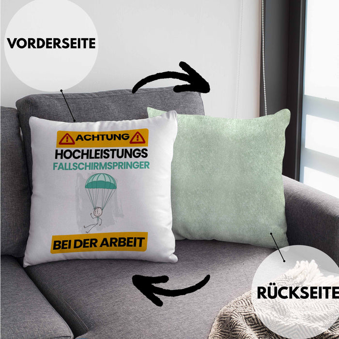 Fallschirmspringer Kissen mit Füllung 40x40 Geschenk Lustiger Spruch Geschenkidee für Fallschirmspringer Achtung Hochleistungs Fallschirmspringer Bei Der Arbeit (Grau) Grün Trendation