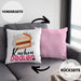 Kuchen Dealer Kissen mit Füllung 40x40 Geschenk für Kuchenverkäufer Geburtstag Spruch Geschenkidee (Grau) Rosa Trendation