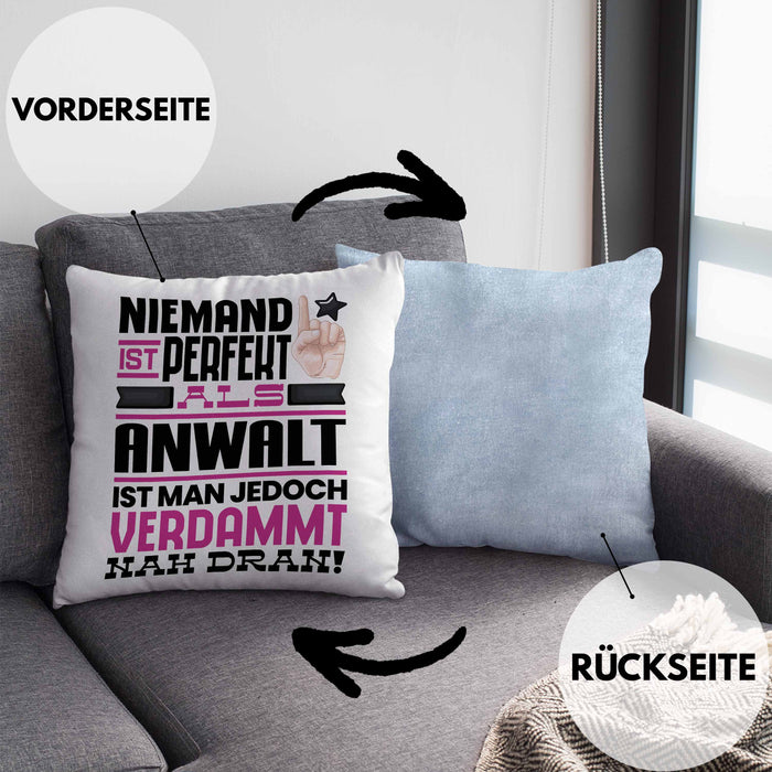 Anwalt Geschenk Kissen mit Füllung 40x40 Lustige Geschenkidee für Anwalt Geburtstag Niemand Ist Perfekt Aber Als Anwalt Ist Man Nah Dran (Grau) Blau Trendation