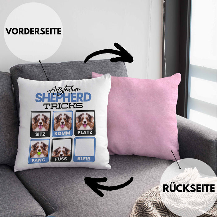 Australian Shepherd Besitzer Kissen mit Füllung 40x40 Geschenk Lustiger Spruch Geschenkidee Australian Shepherd Tricks Bleib (Grau) Rosa Trendation