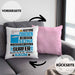 Surfer Geschenk Kissen mit Füllung 40x40 Lustiger Spruch Erheben Sie Sich Der Surfer Betritt den Raum (Grau) Rosa Trendation