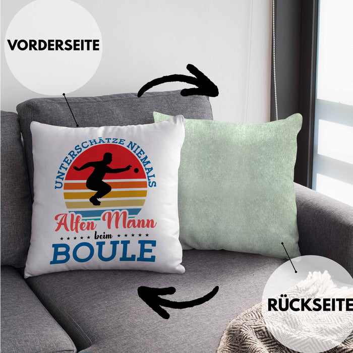 Boule Kissen mit Füllung 40x40 für Boule-Spieler als Geschenkidee Spruch Unterschätze Niemals Einen Alten Mann Beim Boule (Grau) Grün Trendation
