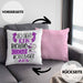 Modelbauer Kissen mit Füllung 40x40 So Sieht Ein Richtig Cooler Modelbauer Aus Geschenk Lustiger Spruch Geschenkidee (Grau) Rosa Trendation