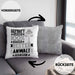 Anwalt Geschenk Lustiger Spruch für Anwalt Geschenkidee Bester Anwalt Der WeltKissen mit Füllung 40x40 (Grau) Grau Trendation