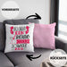 So Sieht Ein Richtig Cooler Schwager Aus Geschenk Kissen mit Füllung 40x40 Lustiger Spruch Geschenkidee (Grau) Rosa Trendation