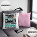 Sammler Geschenk Kissen mit Füllung 40x40 Lustige Geschenkidee für Sammler Geburtstag Niemand Ist Perfekt Aber Als Sammler Ist Man Nah Dran (Grau) Rosa Trendation