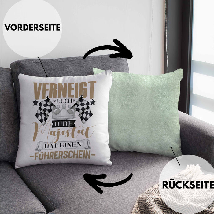 Führerschein Bestanden Geschenk Kissen mit Füllung 40x40 Bestandener Führerschein Verneigt Euch Ihre Majestät Hat Einen Führerschein Fahrschule (Grau) Grün Trendation
