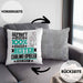 Curling-Spieler Geschenk Lustiger Spruch für Curling-Spieler Geschenkidee Bester Curling-Spieler Der WeltKissen mit Füllung 40x40 (Grau) Grau Trendation
