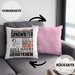 Songwriter Geschenk Kaffee-Kissen mit Füllung 40x40 Geschenkidee für Songwriter Ich Bin Songwriter Ich Kann Es Dir Erklären Jedoch Nicht Für Dich Verstehen Spruch Lustig (Grau) Rosa Trendation