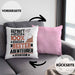 Abenteurer Geschenk Lustiger Spruch für Abenteurer Geschenkidee Bester Abenteurer Der WeltKissen mit Füllung 40x40 (Grau) Rosa Trendation