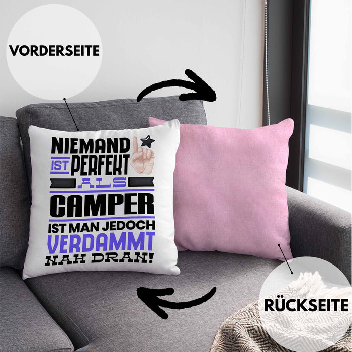Camper Geschenk Kissen mit Füllung 40x40 Lustige Geschenkidee für Camper Geburtstag Niemand Ist Perfekt Aber Als Camper Ist Man Nah Dran (Grau) Rosa Trendation
