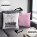 Pferderennen-Enthusiast Geschenk Kissen mit Füllung 40x40 Ich Bin Pferderennen-Enthusiast Aber Sag Doch Einfach Superheld Lustige Geschenkdiee für Pferderennen-Enthusiast (Grau) Rosa Trendation