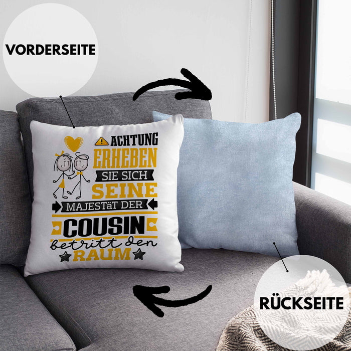 Cousin Geschenk Kissen mit Füllung 40x40 Lustiger Spruch Erheben Sie Sich Der Cousin Betritt den Raum (Grau) Blau Trendation