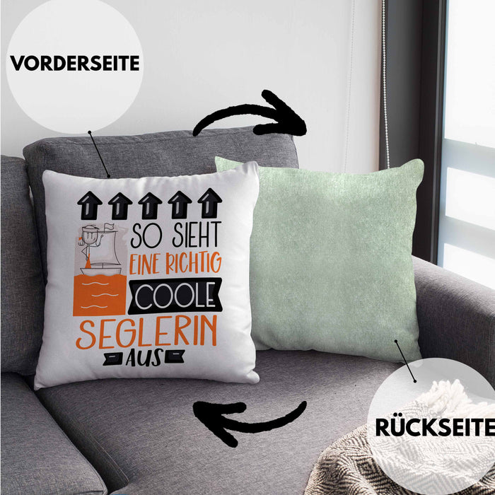 Seglerin Geschenk Kissen mit Füllung 40x40 Lustig Geschenkidee für Seglerin Geburtstag So Sieht Eine Richtig Coole Seglerin Aus Frauen Spruch (Grau) Grün Trendation