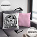 Trainer Geschenk Kissen mit Füllung 40x40 Nur Die Besten Trainer Kriegen Diese Kissen mit Füllung 40x40 Geschenkt Fußball Basketball Eis-Hockey Trainer Geschenkidee (Grau) Rosa Trendation