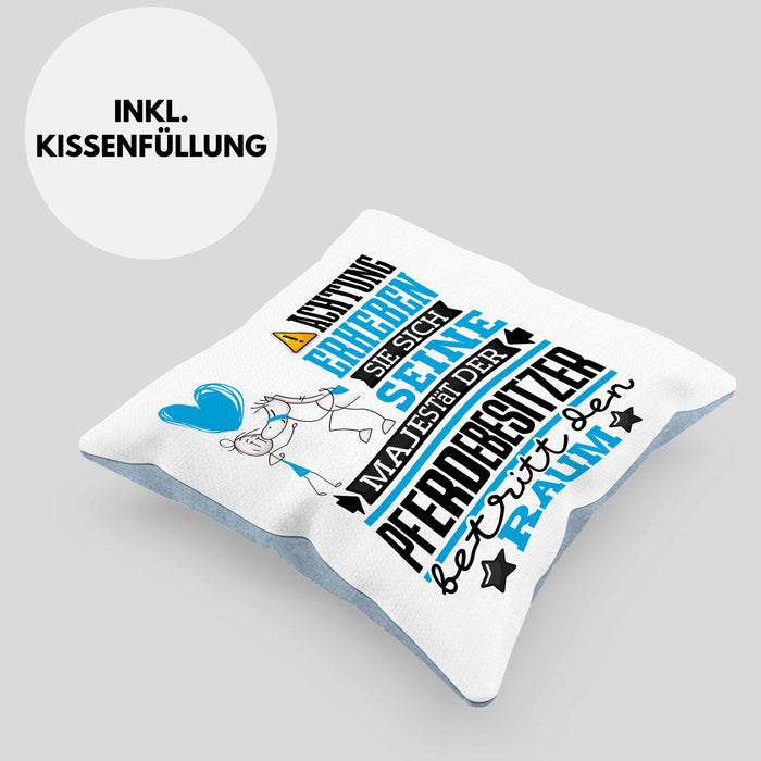 Pferdebesitzer Geschenk Kissen mit Füllung 40x40 Lustiger Spruch Erheben Sie Sich Der Pferdebesitzer Betritt den Raum (Grau) Blau Trendation