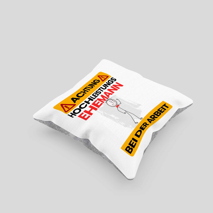 Ehemann Kissen mit Füllung 40x40 Geschenk Lustiger Spruch Geschenkidee für Ehemann Achtung Hochleistungs Ehemann Bei Der Arbeit (Grau) Grau Trendation