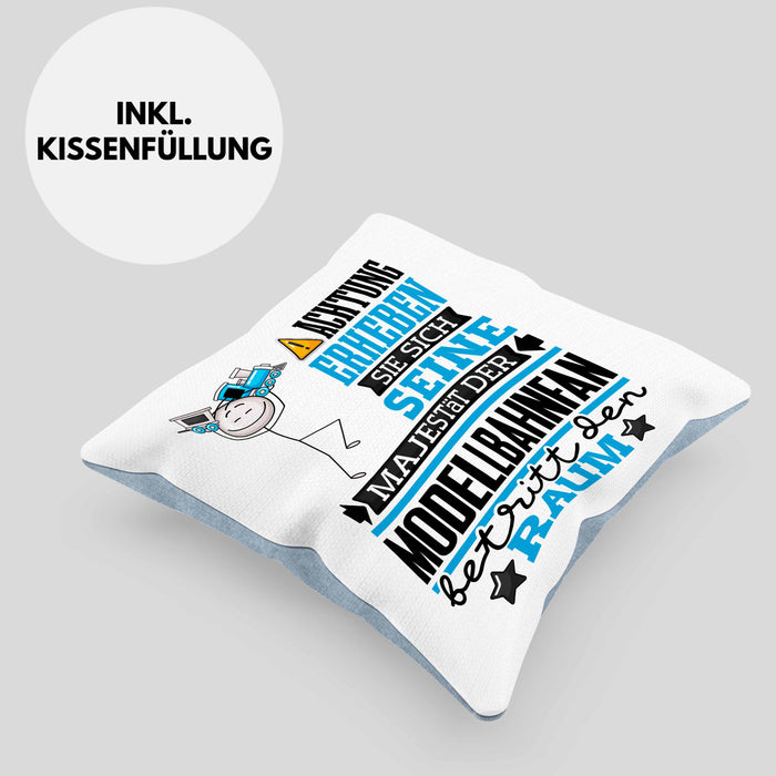 Modellbahnfan Geschenk Kissen mit Füllung 40x40 Lustiger Spruch Erheben Sie Sich Der Modellbahnfan Betritt den Raum (Grau) Blau Trendation