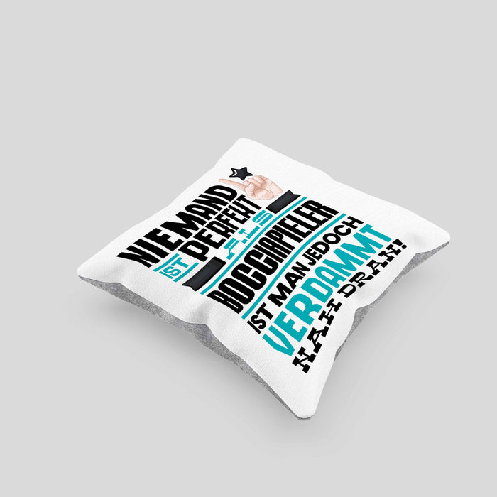 Bocciapieler Geschenk Kissen mit Füllung 40x40 Lustige Geschenkidee für Bocciapieler Geburtstag Niemand Ist Perfekt Aber Als Bocciapieler Ist Man Nah Dran (Grau) Grau Trendation