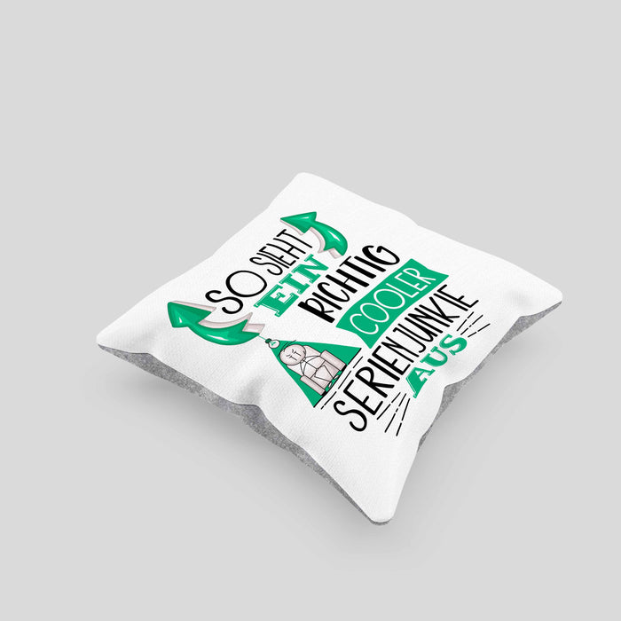 So Sieht Ein Richtig Cooler Serienjunkie Aus Geschenk Kissen mit Füllung 40x40 Lustiger Spruch Geschenkidee (Grau) Grau Trendation