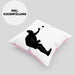 Boule Kissen mit Füllung 40x40 Geschenk Boule-Spieler Geschenkidee Spruch Grafik Werfender Boule Spieler (Grau) Rosa Trendation