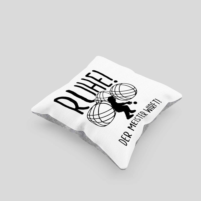 Boule Kissen mit Füllung 40x40 Geschenk Boule-Spieler Geschenkidee Spruch Ruhe Der Meister Wirft (Grau) Grau Trendation