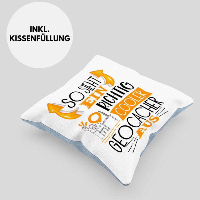 So Sieht Ein Richtig Cooler Geocacher Aus Geschenk Kissen mit Füllung 40x40 Lustiger Spruch Geschenkidee (Grau) Blau Trendation