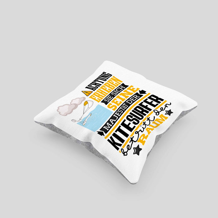 Kitesurfer Geschenk Kissen mit Füllung 40x40 Lustiger Spruch Erheben Sie Sich Der Kitesurfer Betritt den Raum (Grau) Grau Trendation