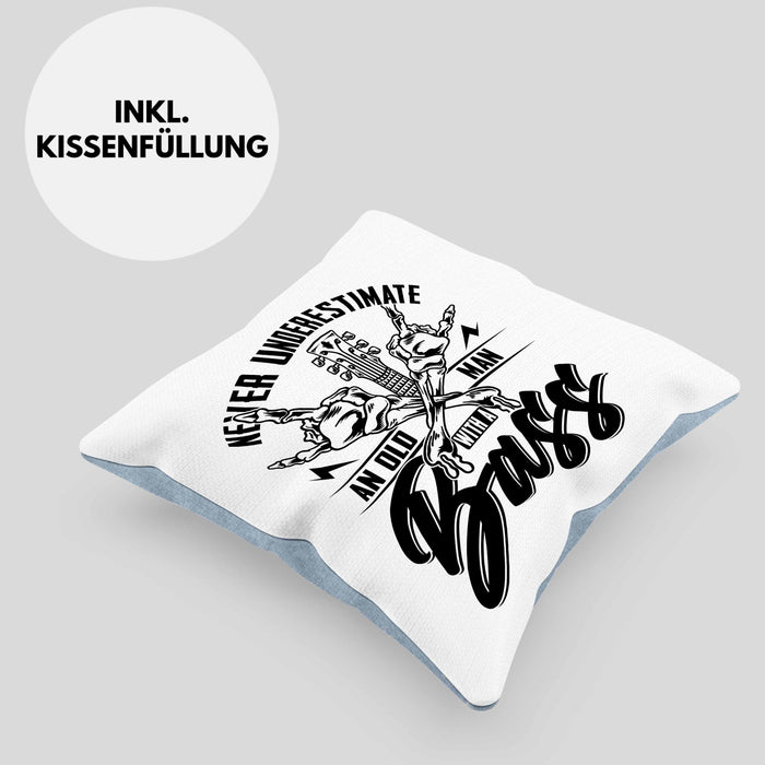 Bassist Kissen mit Füllung 40x40 Geschenk Bass-Spieler Geschenkidee Never Underestimate An Old Man With A Bass (Grau) Blau Trendation