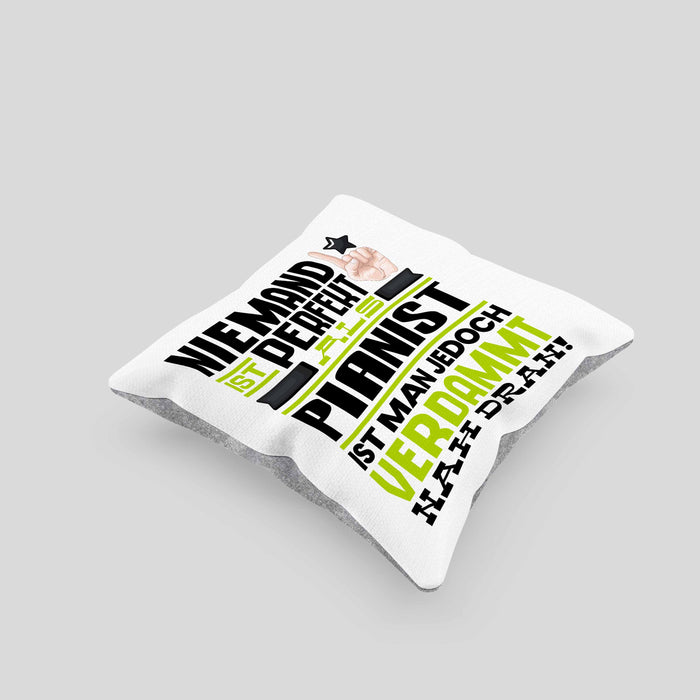 Pianist Geschenk Kissen mit Füllung 40x40 Lustige Geschenkidee für Pianist Geburtstag Niemand Ist Perfekt Aber Als Pianist Ist Man Nah Dran (Grau) Grau Trendation