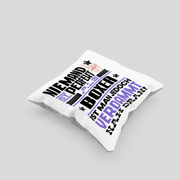 Boxer Geschenk Kissen mit Füllung 40x40 Lustige Geschenkidee für Boxer Geburtstag Niemand Ist Perfekt Aber Als Boxer Ist Man Nah Dran (Grau) Grau Trendation