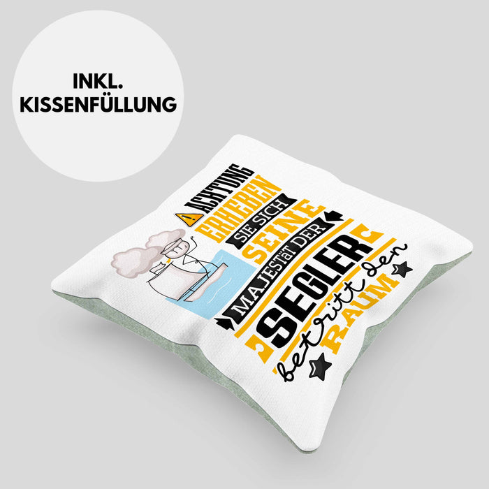 Segler Geschenk Kissen mit Füllung 40x40 Lustiger Spruch Erheben Sie Sich Der Segler Betritt den Raum (Grau) Grün Trendation