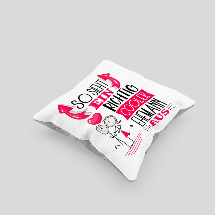 Ehemann Kissen mit Füllung 40x40 Geschenk So Sieht Ein RIchtig Cooler Ehemann Aus Geschenkidee Lustiger Spruch Geburtstag (Grau) Grau Trendation