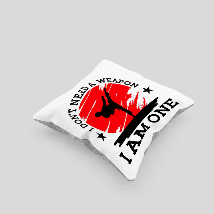 Karate-Kissen mit Füllung 40x40 Geschenk Kampfsport-Fans Jiu Jitsu Geschenkidee I Dont Need A Weapon I Am One (Grau) Grau Trendation