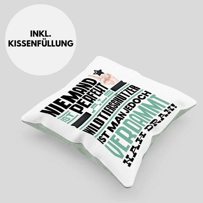 Wildtierschützer Geschenk Kissen mit Füllung 40x40 Lustige Geschenkidee für Wildtierschützer Geburtstag Niemand Ist Perfekt Aber Als Wildtierschützer Ist Man Nah Dran (Grau) Grün Trendation