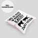 Katze Spruch Kissen mit Füllung 40x40 Lustig Geschenk Cat Kaffee Grafik Katzenliebhaber Geschenke Katzen (Grau) Rosa Trendation