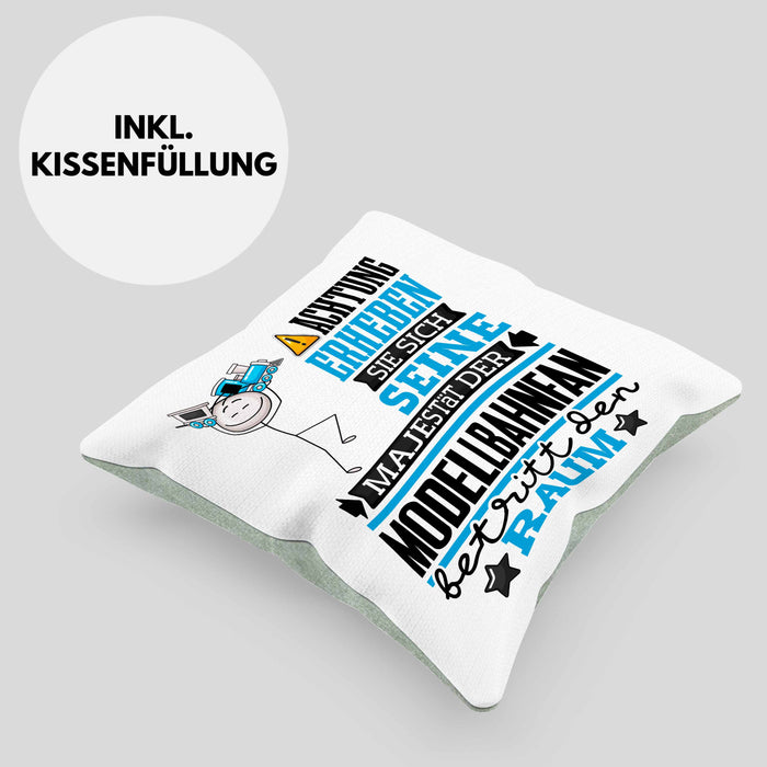 Modellbahnfan Geschenk Kissen mit Füllung 40x40 Lustiger Spruch Erheben Sie Sich Der Modellbahnfan Betritt den Raum (Grau) Grün Trendation