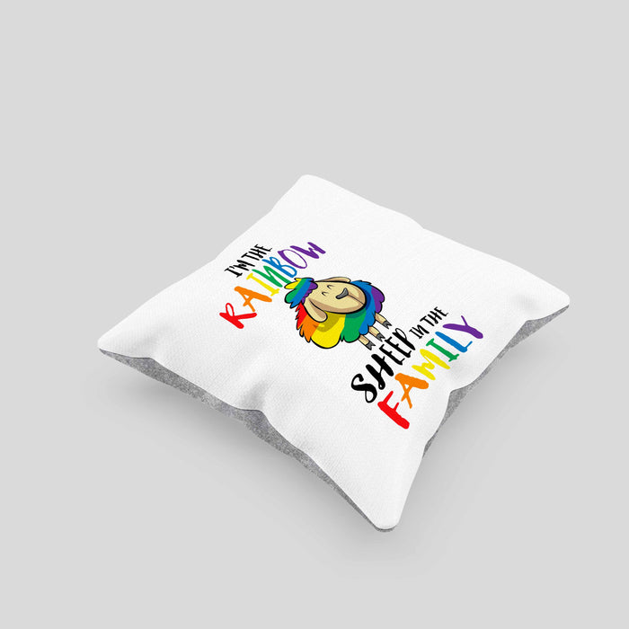 Lustige LGBTQ-Kissen mit Füllung 40x40 mit dem Spruch "I'm The Rainbow Sheep In The Family" Schwule Lesben (Grau) Grau Trendation