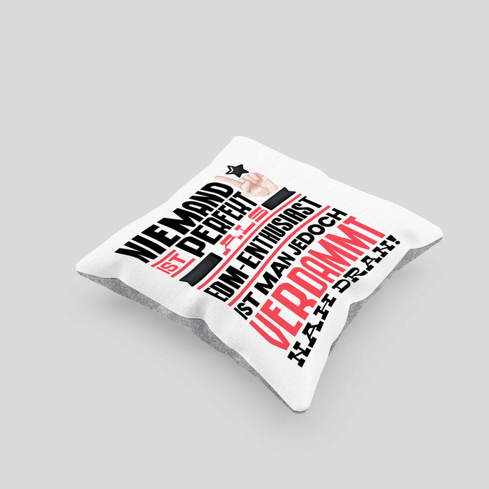 EDM-Enthusiast Geschenk Kissen mit Füllung 40x40 Lustige Geschenkidee für EDM-Enthusiast Geburtstag Niemand Ist Perfekt Aber Als EDM-Enthusiast Ist Man Nah Dran (Grau) Grau Trendation