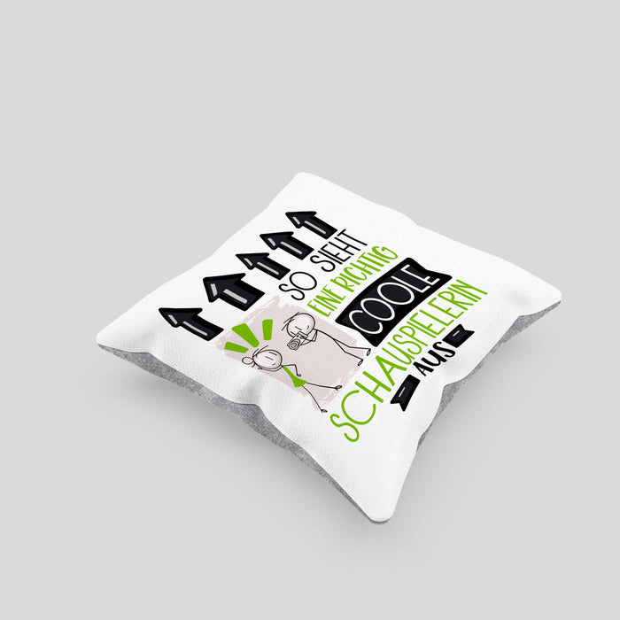 Schauspielerin Geschenk Kissen mit Füllung 40x40 Lustig Geschenkidee für Schauspielerin Geburtstag So Sieht Eine Richtig Coole Schauspielerin Aus Frauen Spruch (Grau) Grau Trendation