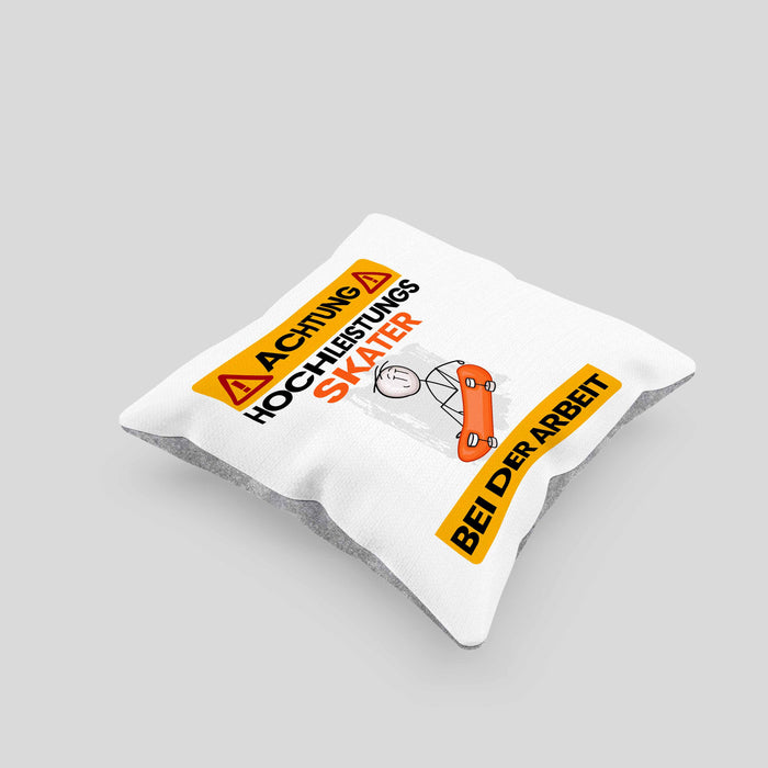 Skater Kissen mit Füllung 40x40 Geschenk Lustiger Spruch Geschenkidee für Skater Achtung Hochleistungs Skater Bei Der Arbeit (Grau) Grau Trendation