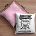 Lustige Bogenschießen Kissen mit Füllung 40x40 Bogenschütze Motiv Geschenkidee Pfeil und Bogen Fans (Grau) Rosa Trendation