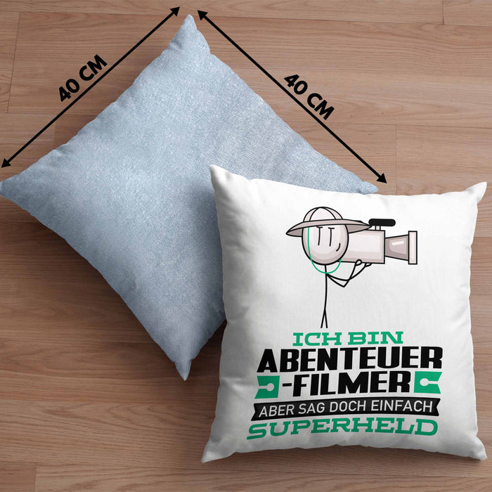 Abenteuerfilmer Geschenk Kissen mit Füllung 40x40 Ich Bin Abenteuerfilmer Aber Sag Doch Einfach Superheld Lustige Geschenkdiee für Abenteuerfilmer (Grau) Blau Trendation