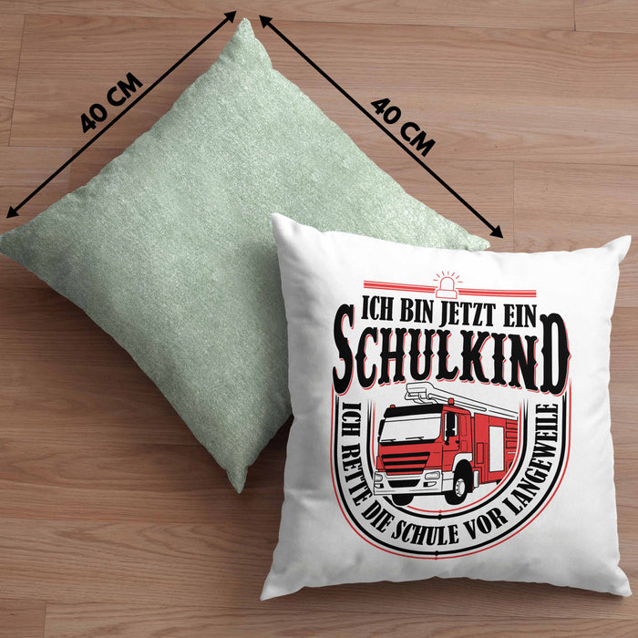 Einschulung Geschenk Jungs Kissen mit Füllung 40x40 Ich Bin Jetzt Ein Schulkind Ich Rette Die Schule Vor Langeweiele 1. Schultag Geschenkidee (Grau) Grün Trendation