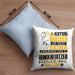 Hundebesitzer Geschenk Kissen mit Füllung 40x40 Lustiger Spruch Erheben Sie Sich Der Hundebesitzer Betritt den Raum (Grau) Blau Trendation