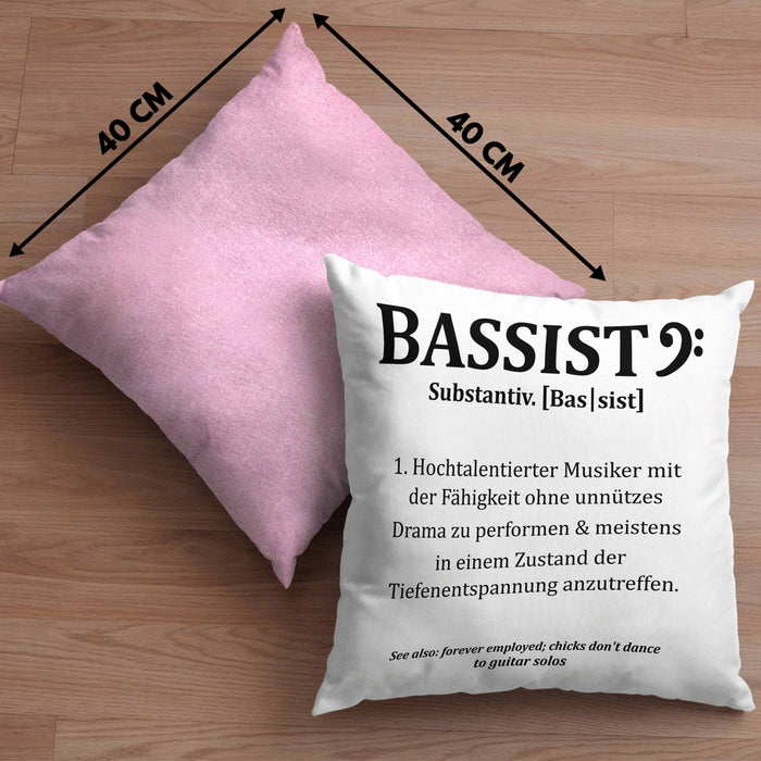 Bassist Kissen mit Füllung 40x40 Geschenk Bass-Spieler Geschenkidee Bassist Definition (Grau) Rosa Trendation