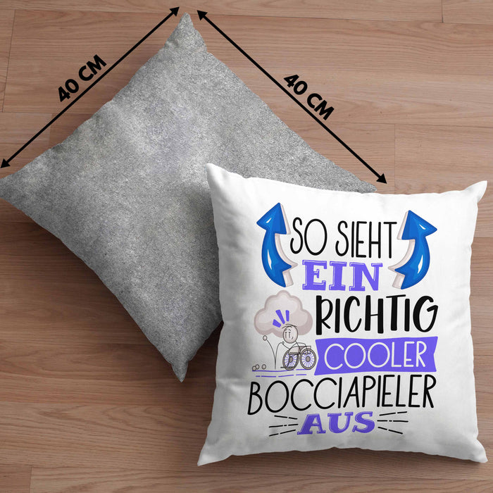 So Sieht Ein Richtig Cooler Bocciapieler Aus Geschenk Kissen mit Füllung 40x40 Lustiger Spruch Geschenkidee (Grau) Grau Trendation